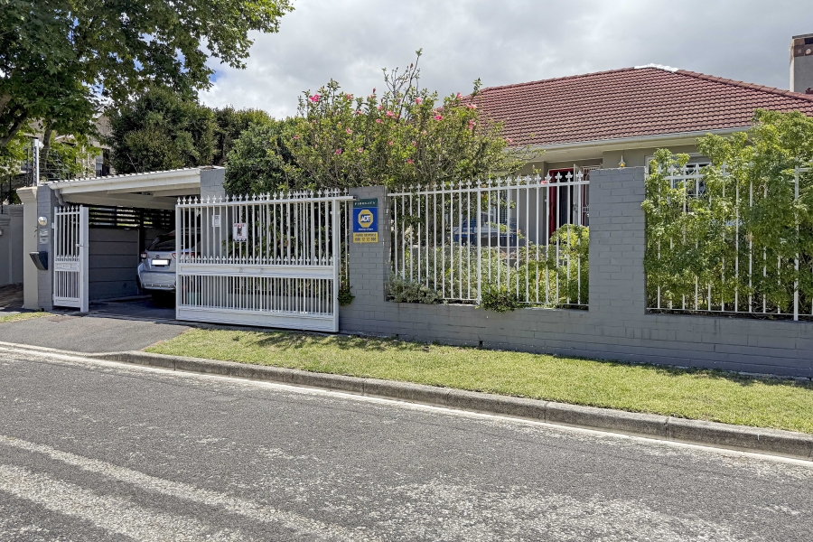 3 Bedroom Property for Sale in Claremont Western Cape